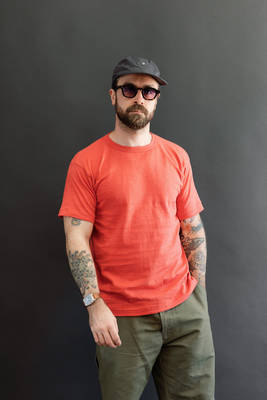 Full body front view of a male model, 5'9