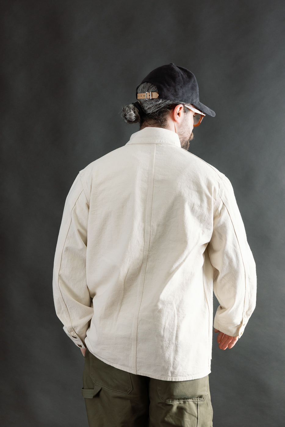 Back view full body of male model 5'9