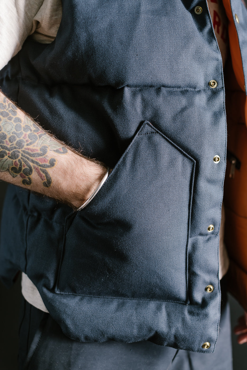 Lot 2223 - Rocky Mountain x Warehouse Canvas Down Vest - Navy