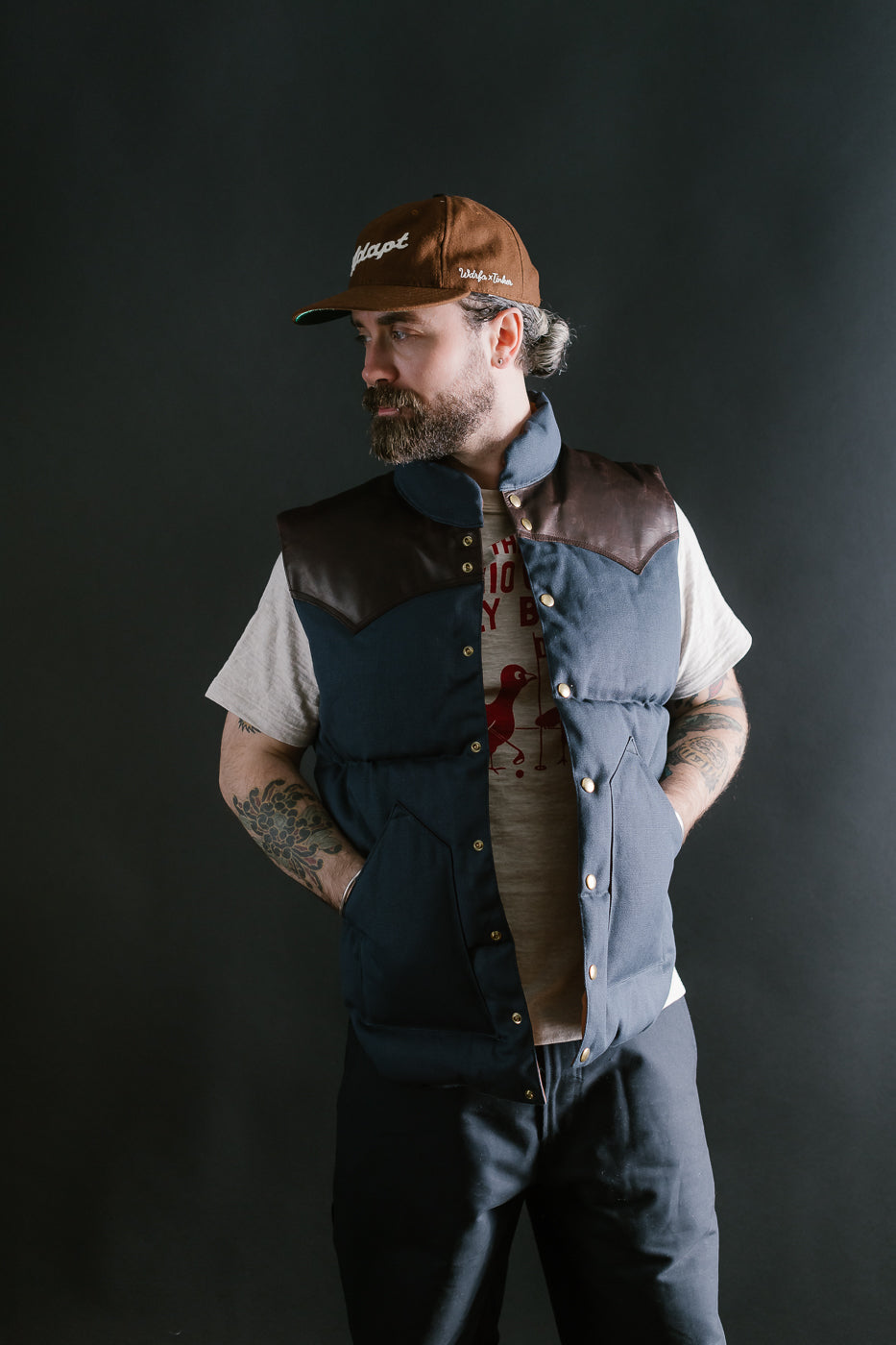 Lot 2223 - Rocky Mountain x Warehouse Canvas Down Vest - Navy