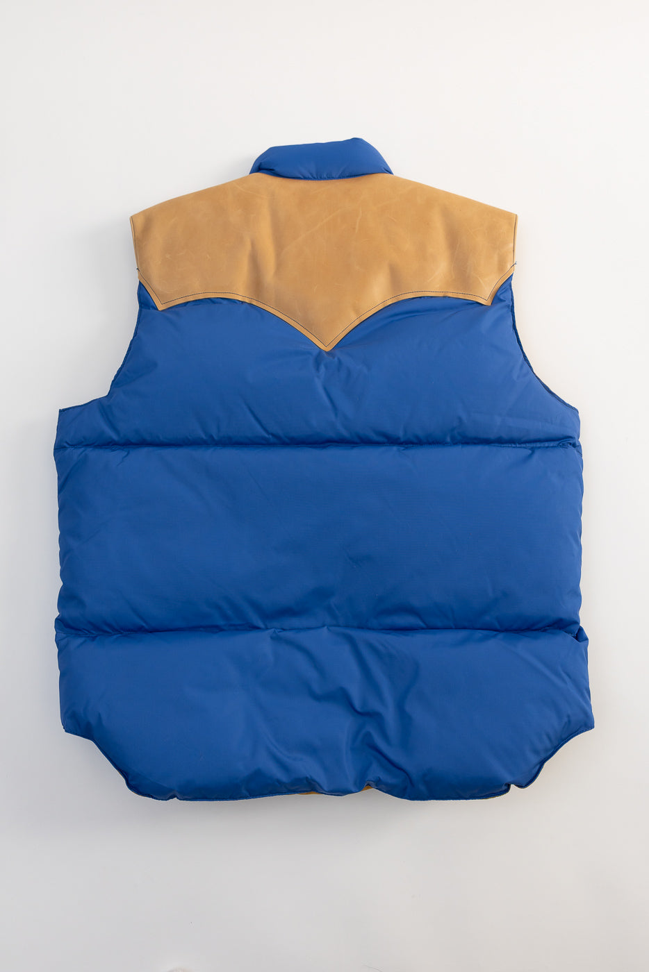 Lot 2234 - Rocky Mountain x Warehouse Nylon Down Vest - Blue | Dant