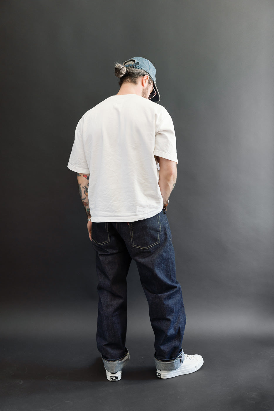 Back view, full body: male model, 5'9
