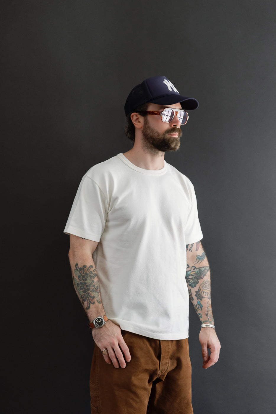Full body front view of a 5'9