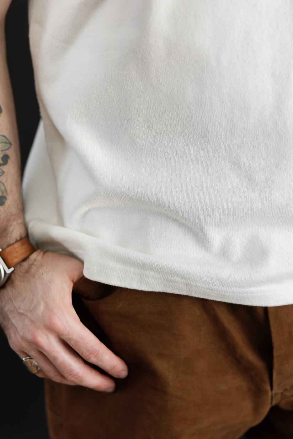 Close-up of a male model (5'9