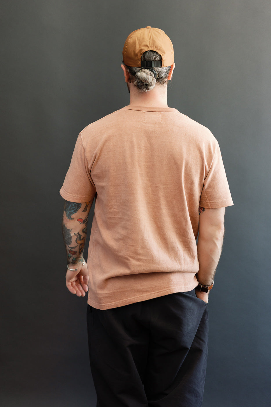 Back view of male model, 5'9