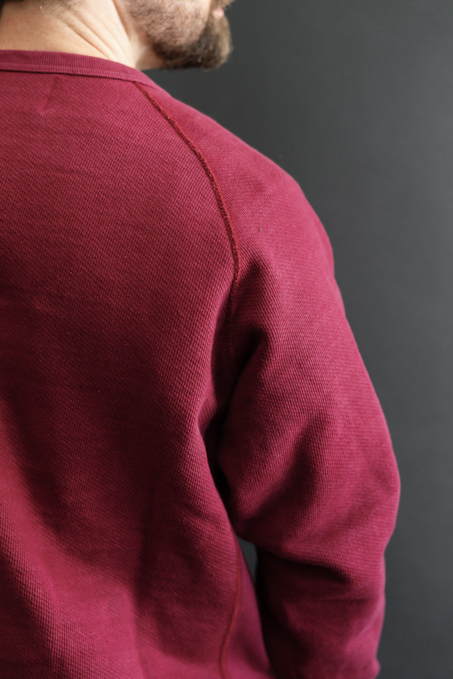 Close-up of a male model (5'9