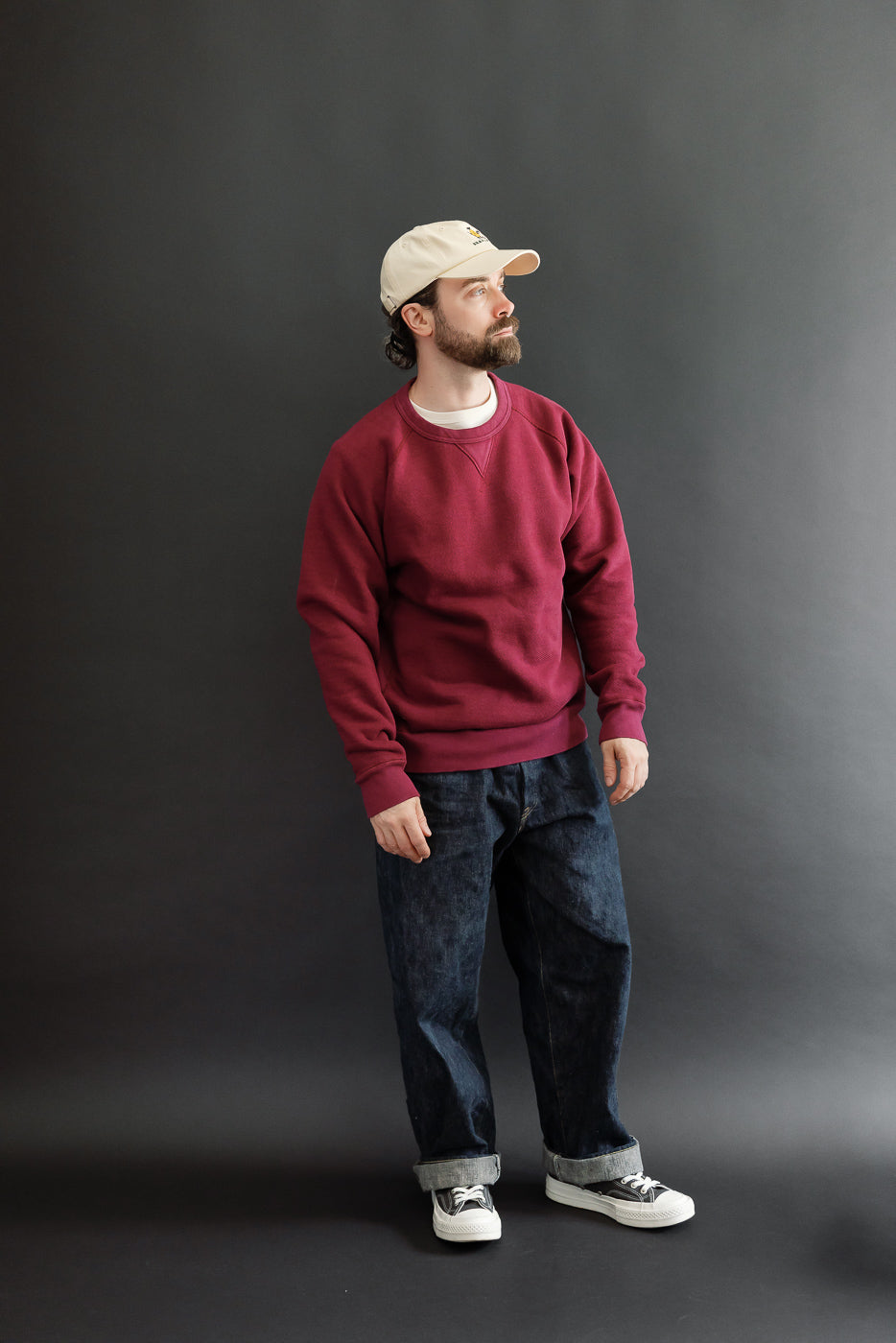 Full body, side view of a 5'9