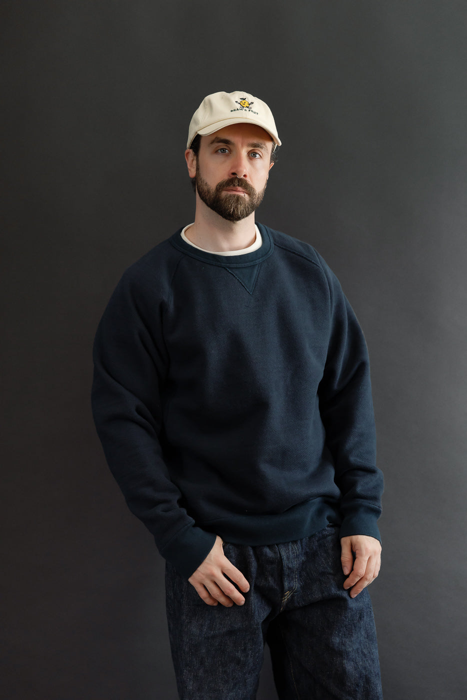 Front view of male model, 5'9