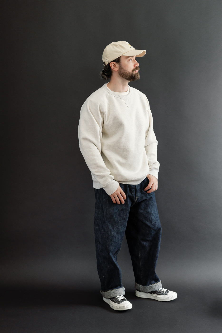 Full body side view of male model (5'9