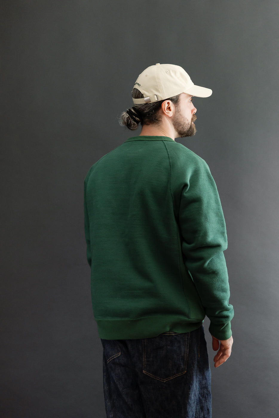 Back view of male model (5'9