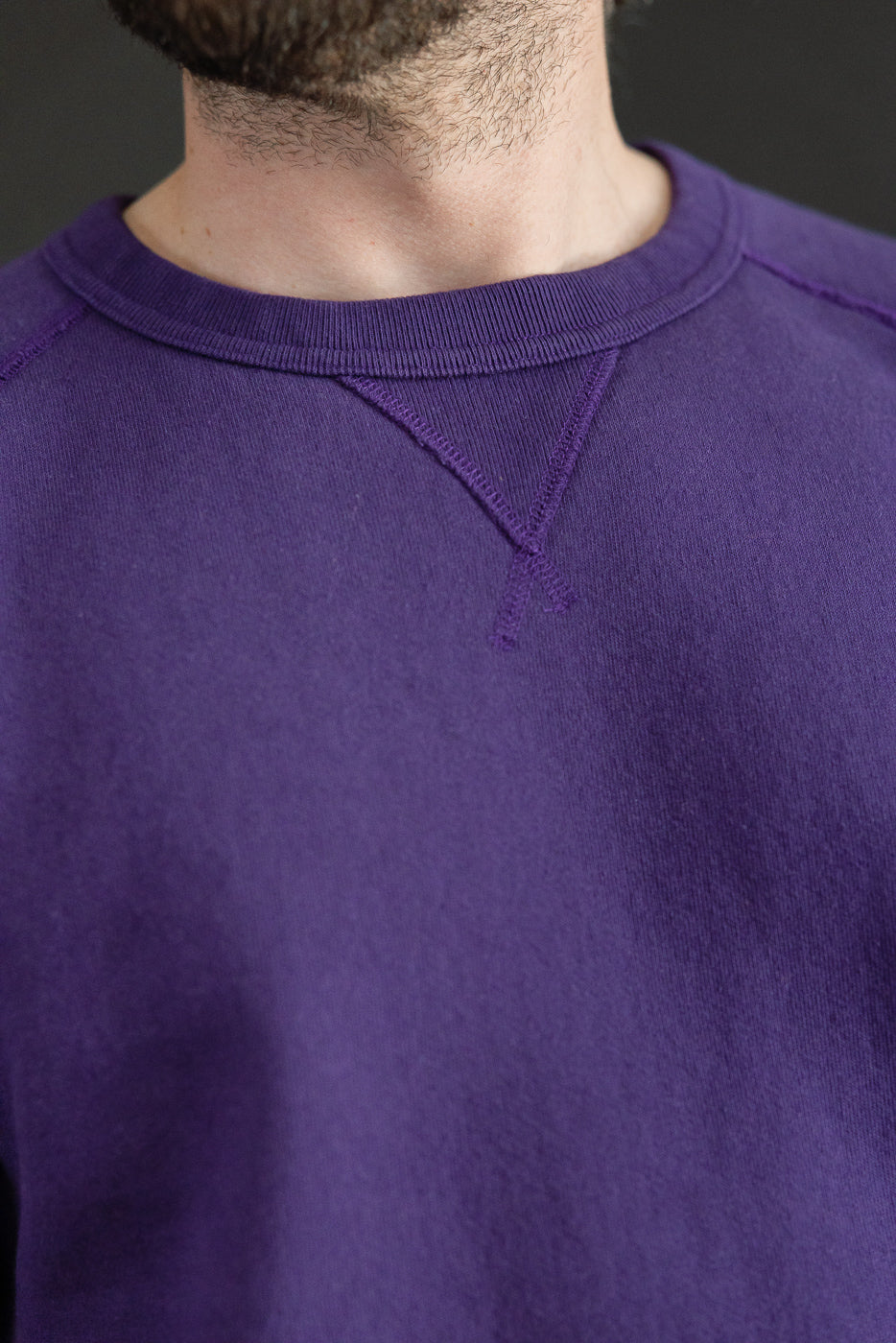 Close-up front view of male model (5'9