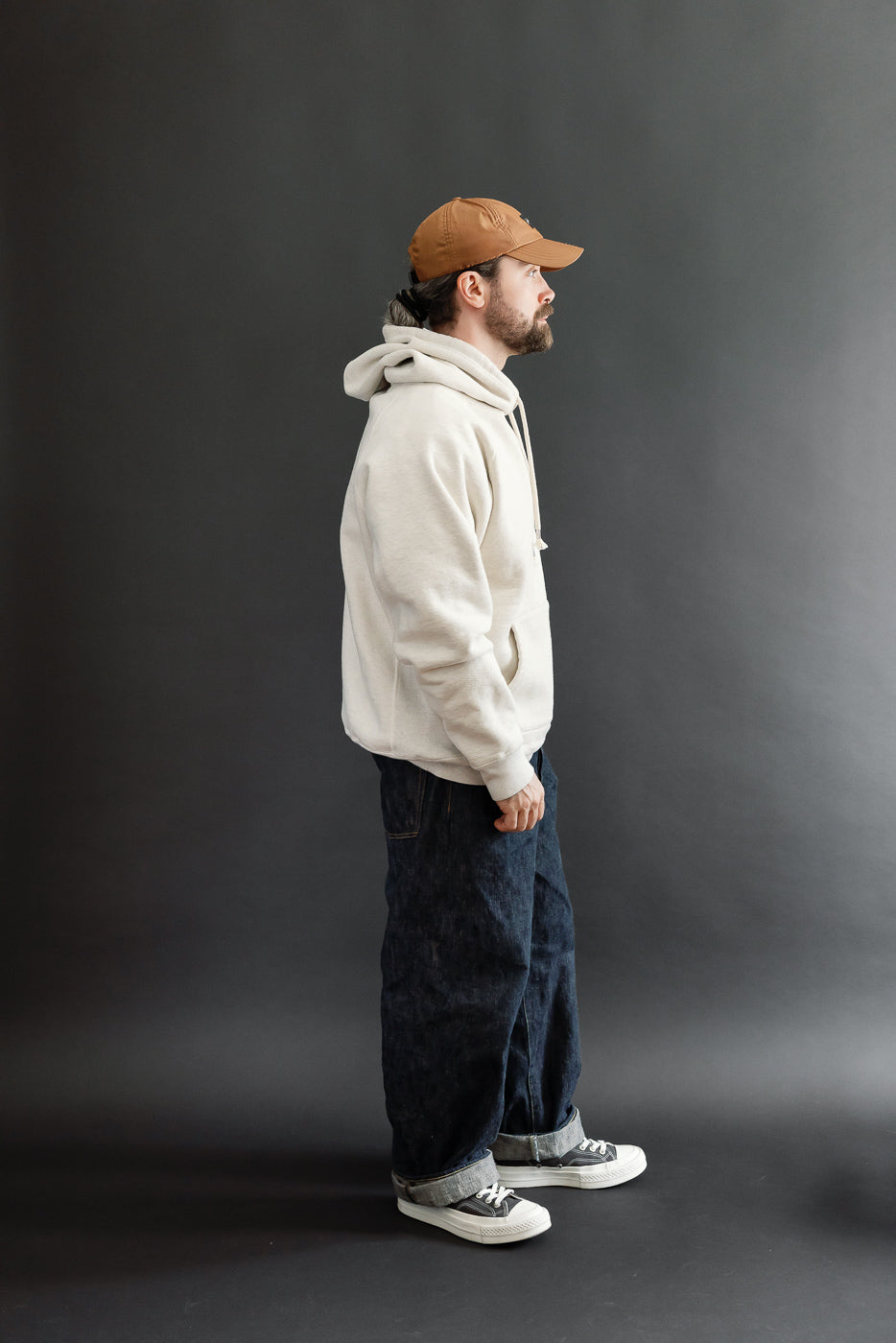 Full body side view of a 5'9