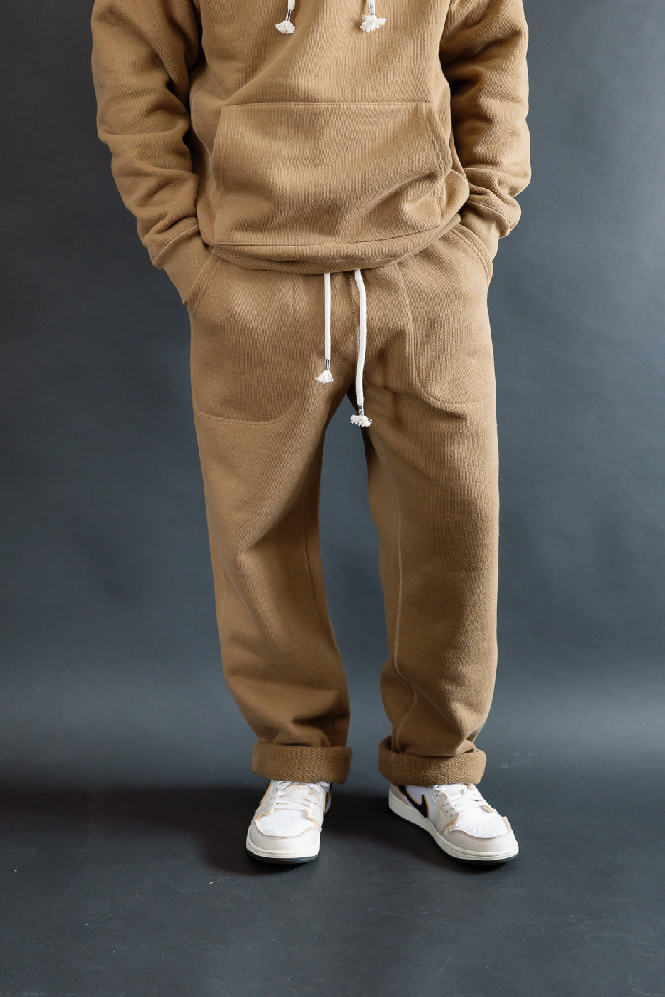 Front view, male 5'9