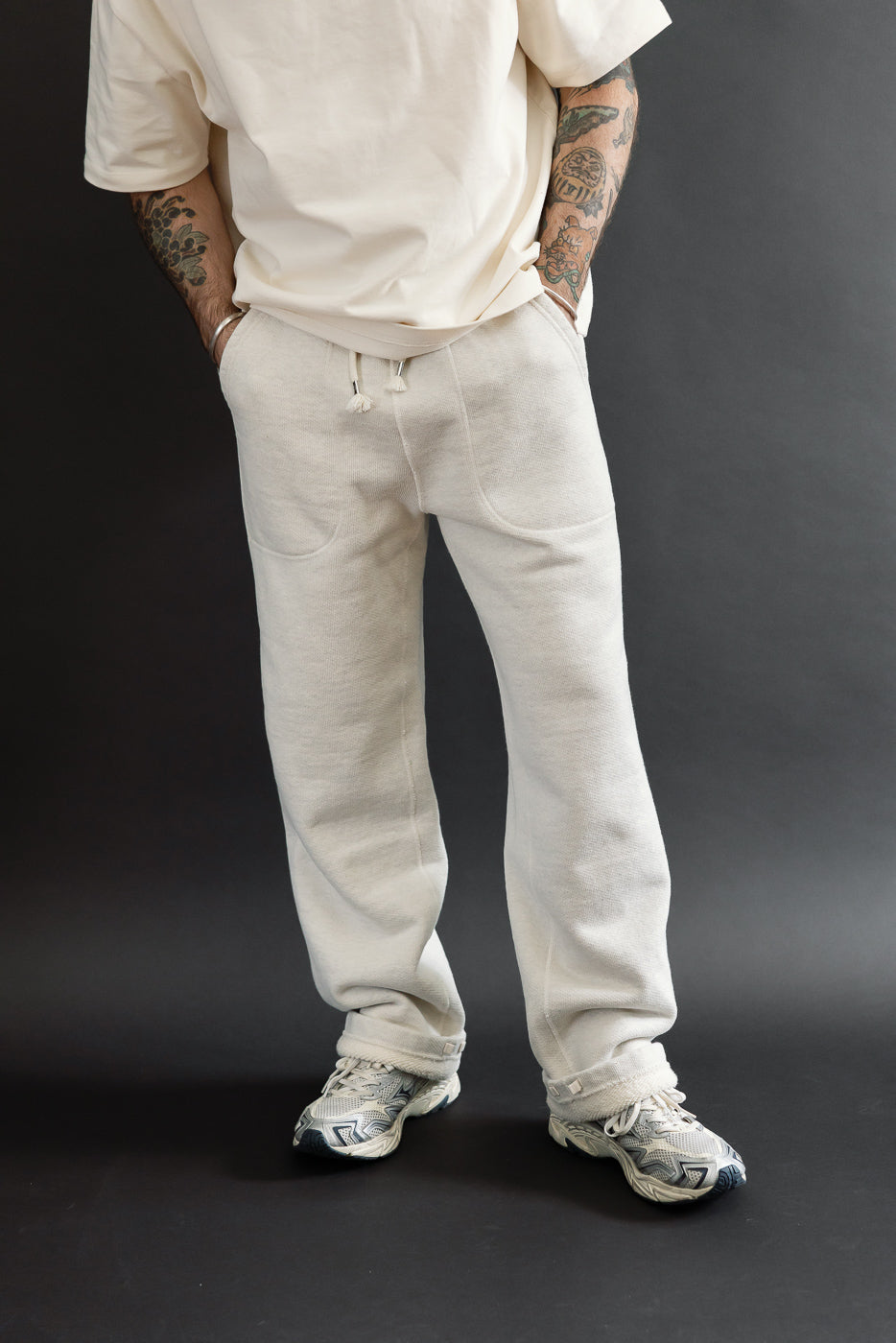 Full body front view of male model (5'9