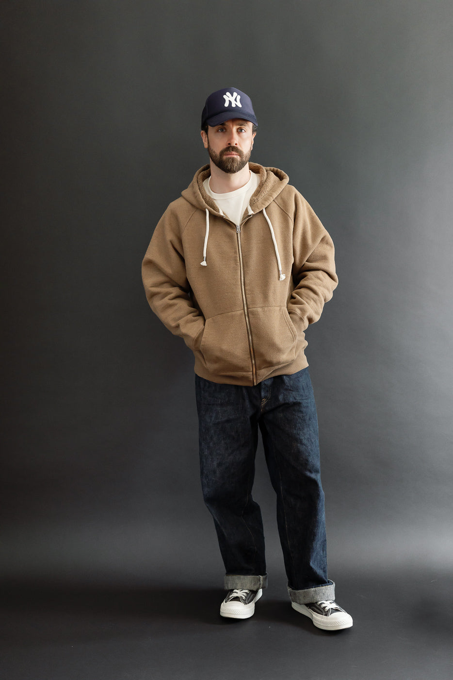 Full body front view of a 5'9