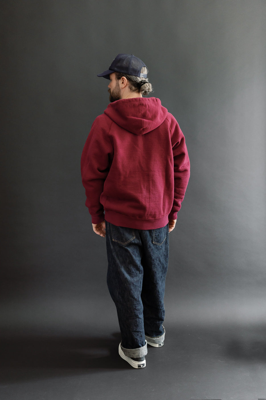 Back view, full body: male model, 5'9