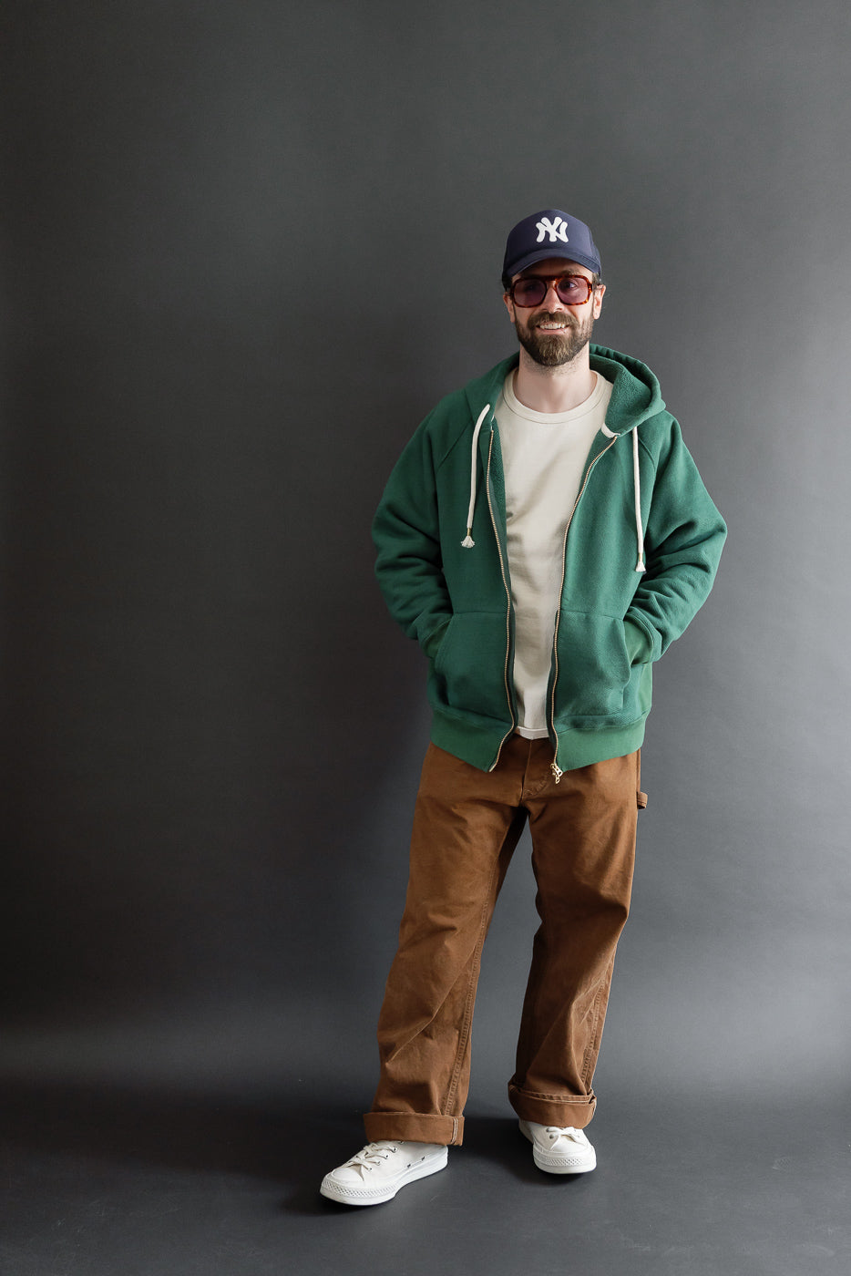 Full body front view of a 5'9