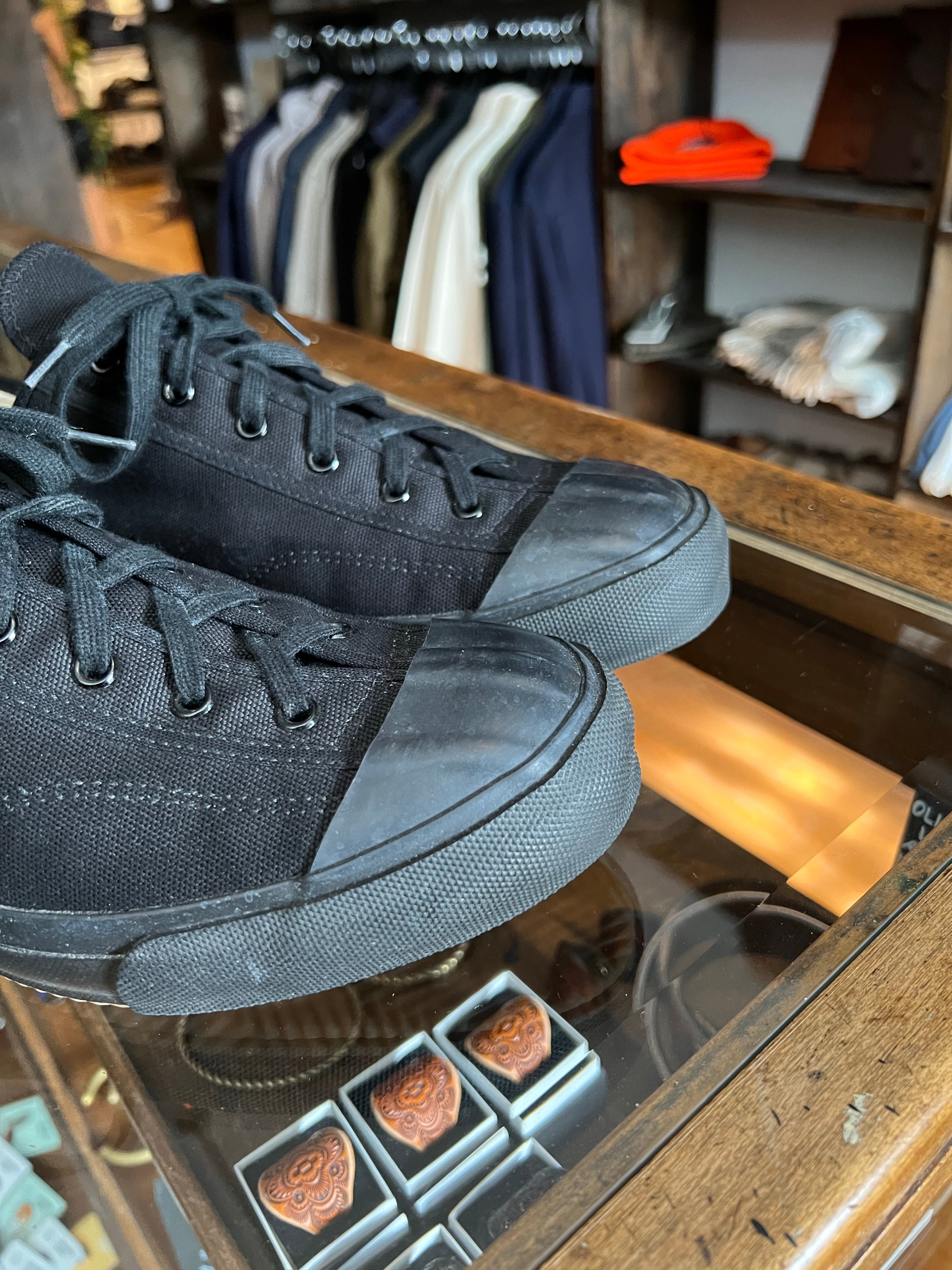 Gently Used Moonstar Gym Classic Sneakers - Black Mono - Size: 10